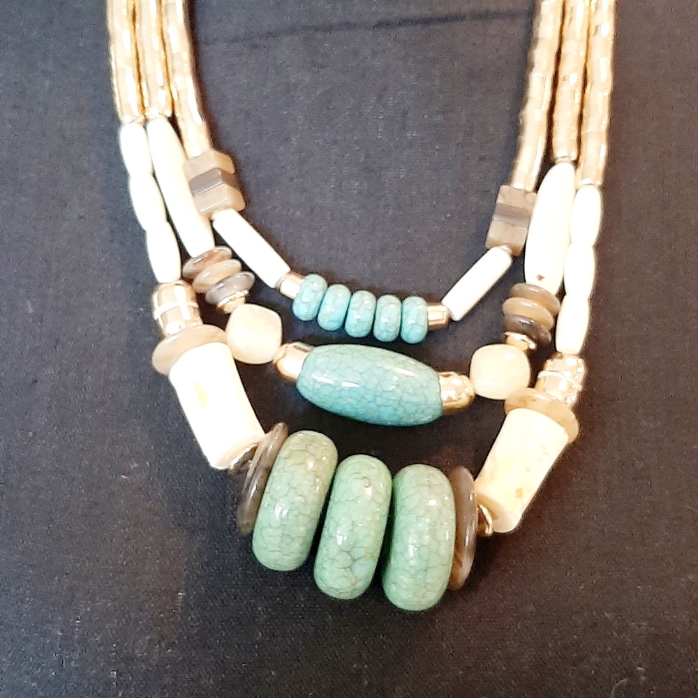 Chico's Stunning necklace